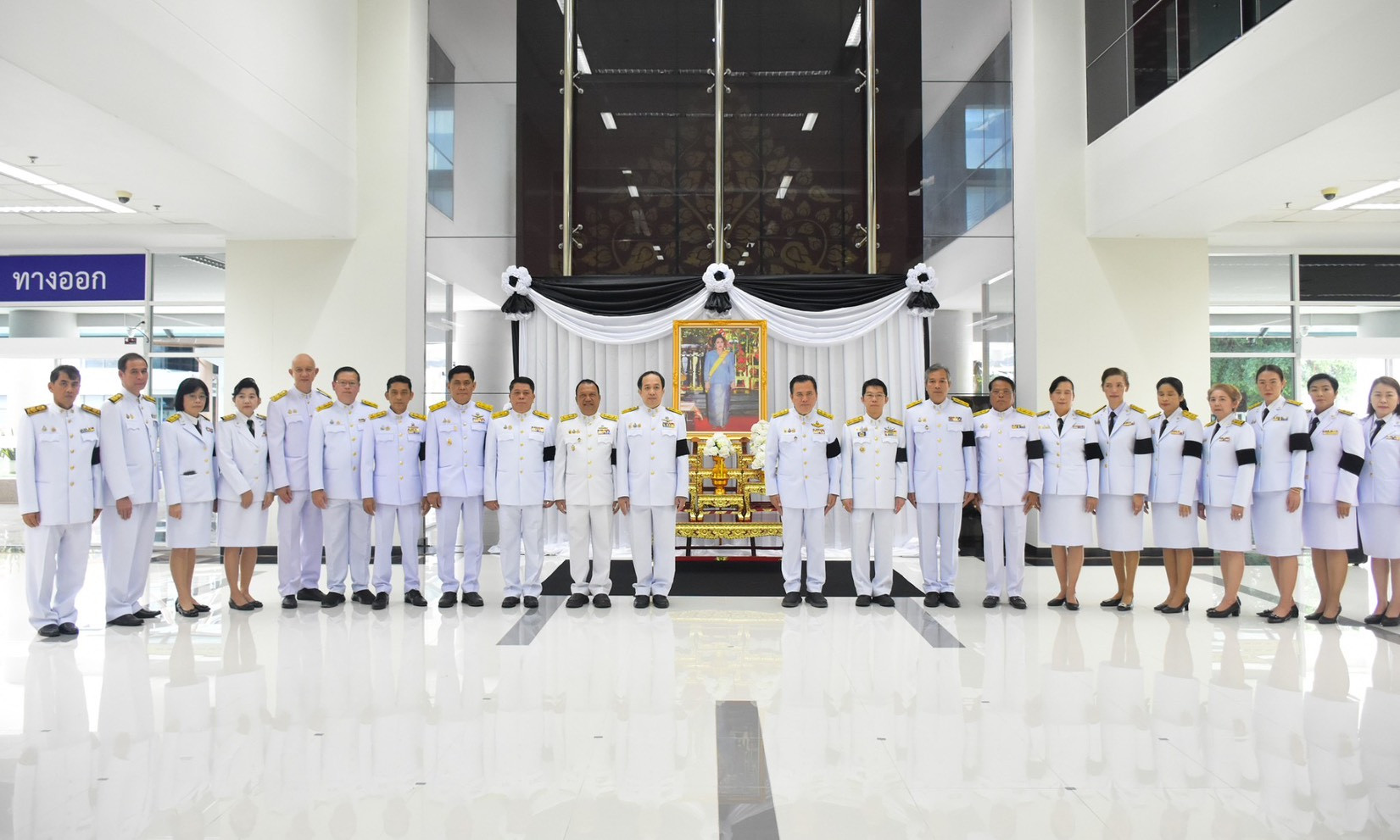 69c05c0a9b245f70b5a7a9ebb7d20fba